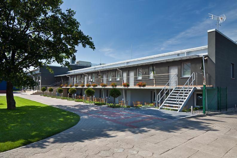 Restauracja 32 Motel Gryfice Eksteriør billede